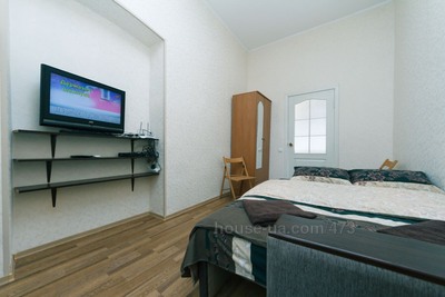 Vacation apartment, Mikhaylovskaya-ul, 22, Kyiv, Centr, Darnickiy district, id 51111