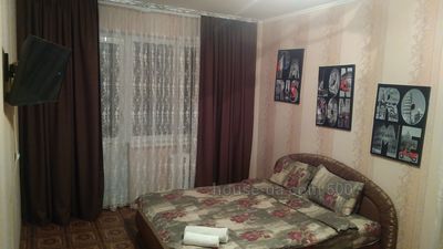 Vacation apartment, Kursovaya-ul, Belaya Tserkov, Belocerkovskiy district, id 5238