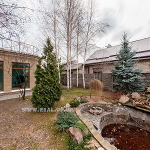 Buy a house, Kazakova-ul, Dnipro, Sobornyi district, id 3617